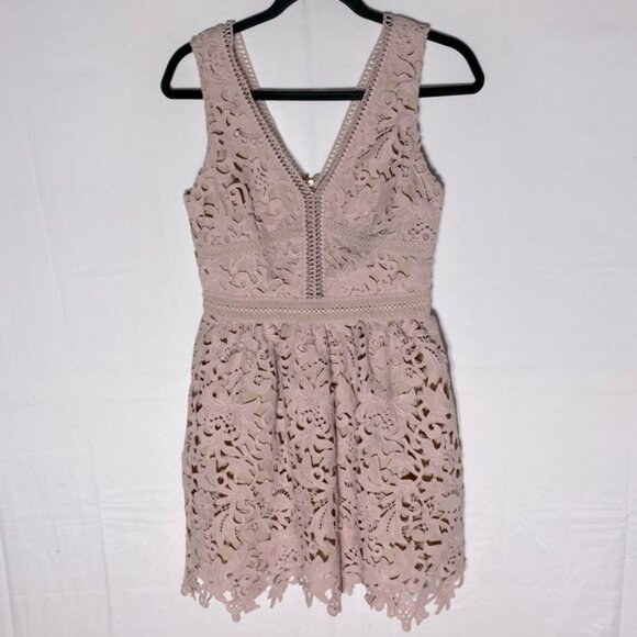 SOLD-New Look Premium Nude Blush Lace Overlay Sleeveless Mini Dress 6 - Picture 1 of 14